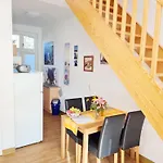 Schwalbennest 10 *