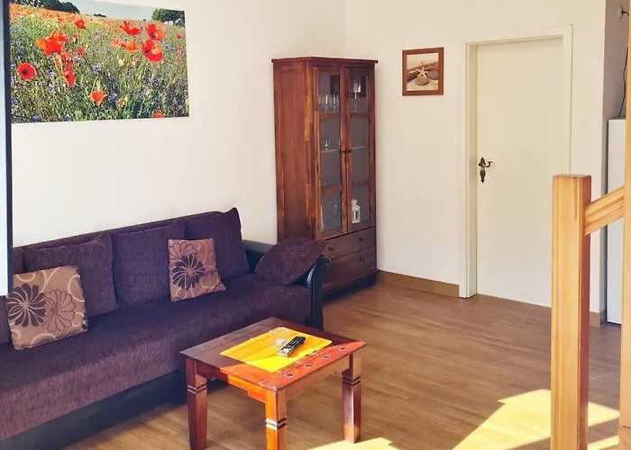 Schwalbennest 10 *